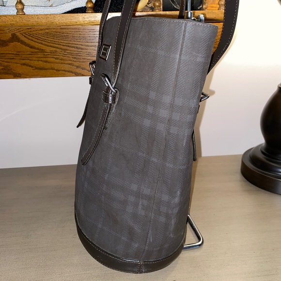 Vintage BURBERRY Dark brown plaid check bucket tote bag purse Made in Italy - Picture 8 of 11